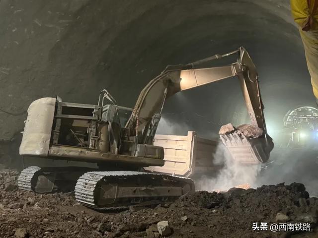 成达万高铁、渝厦高铁、隆黄铁路进度刷新