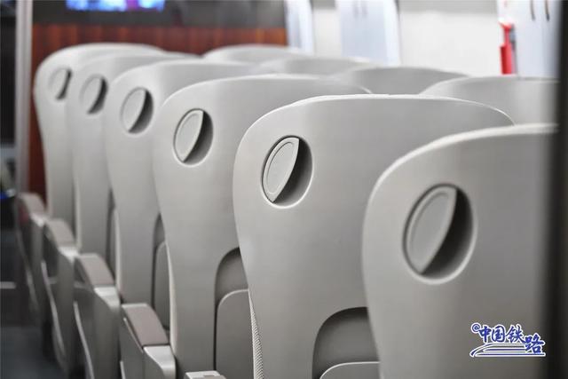 新型复兴号上线！到底长啥样？