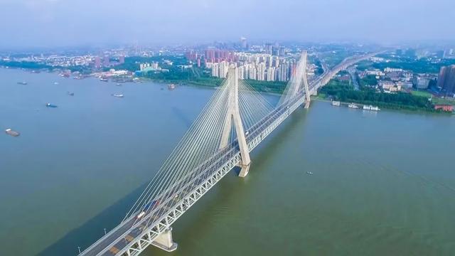 特别策划丨20万座铁路桥梁，托举16万公里铁路跨江越海