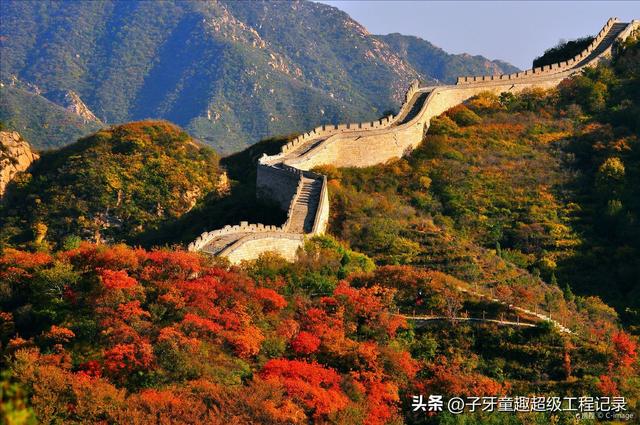八达岭长城站：一列火车，两段历史，现代与古文明的对话