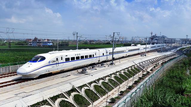 中国高铁使用寿命是多少年，淘汰下来的高铁都去哪了？涨知识了