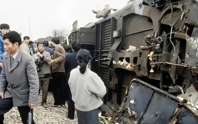 1989年上海特大列车爆炸案63人死伤，一具被炸烂的男尸成破案关键