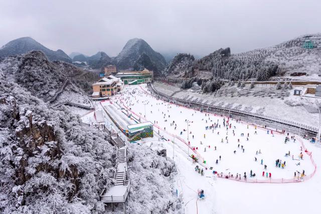 动车最快21分钟，成都出发去滑雪