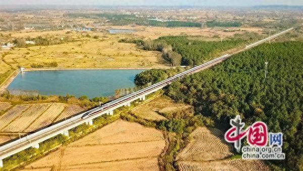 沪苏湖高铁：长三角一体化发展的强劲脉动