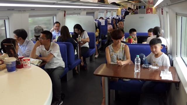 高铁和动车有什么区别？和谐号比复兴号差在哪？坐这么久终于懂了