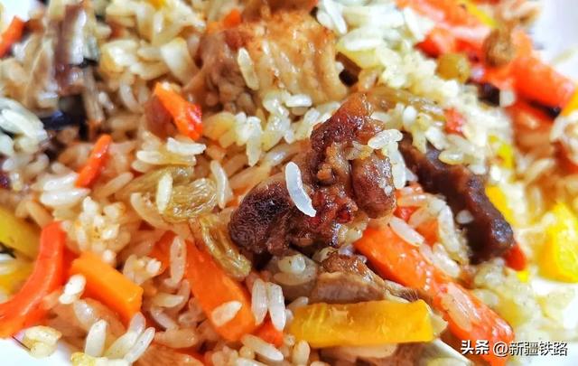 “复兴号”直达！我在大美新疆等你来