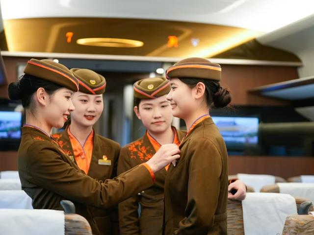 开通倒计时！乘务组、新站房亮相！