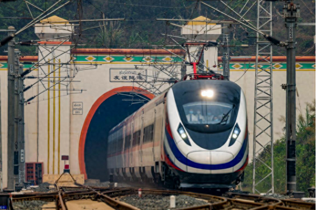 坐动车出国旅游！这条跨国铁路开通三周年