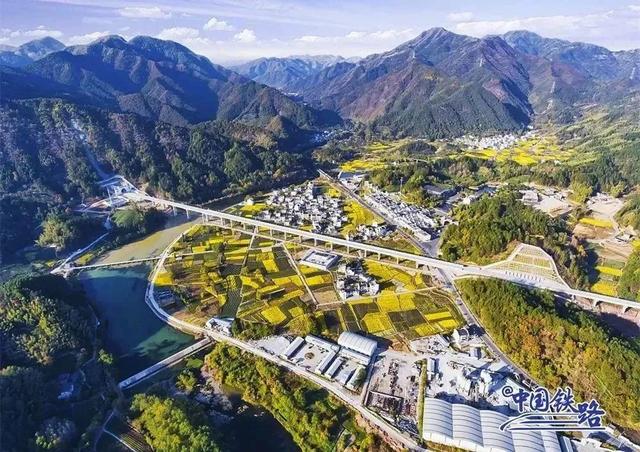 线路图上新！坐拥多多多条高铁，你猜这是哪里？