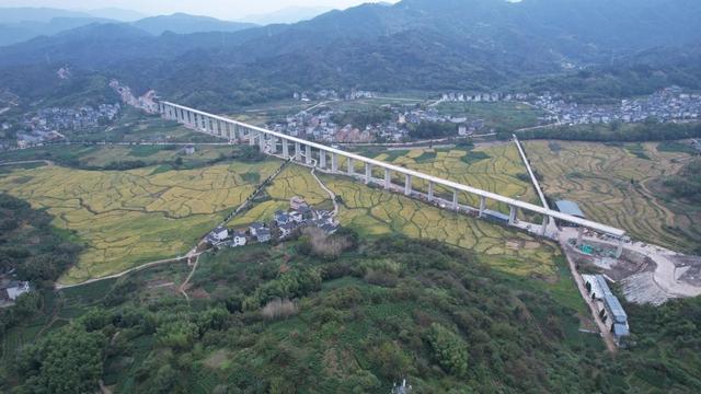 快跟上！来一场穿越衢丽“大花园”的铁路桥梁探秘之旅！