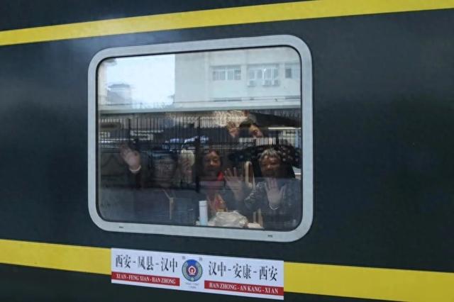 全列软卧、全程3天2晚！这趟旅游列车值得坐！