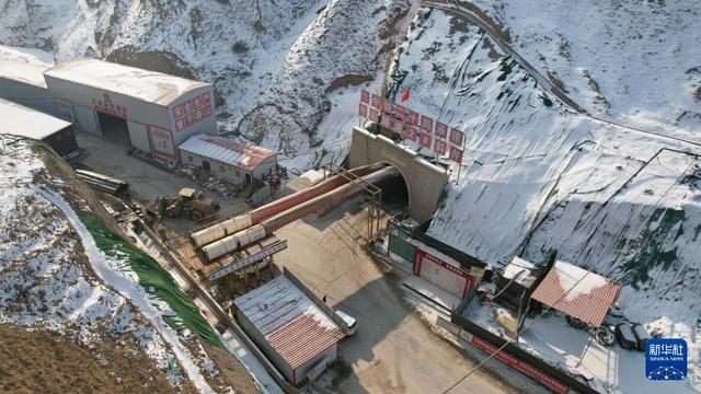 兰合铁路控制性隧道工程建设进入攻坚冲刺阶段