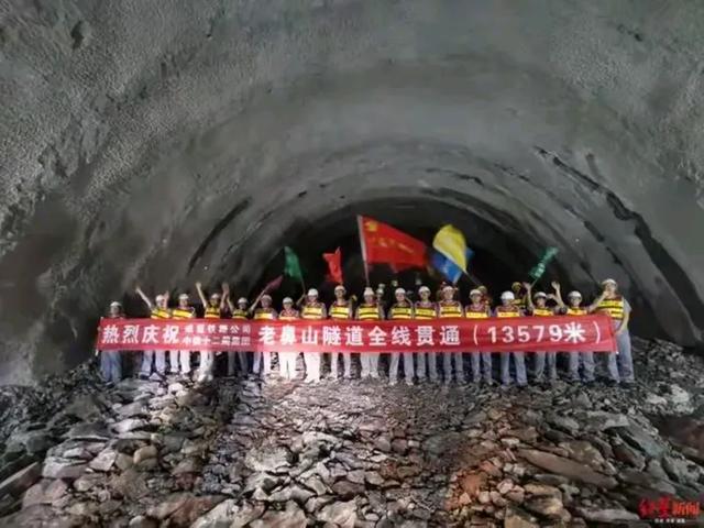 成昆铁路渝怀铁路宝成铁路焦柳铁路都有哪些隧道桥梁?（1）