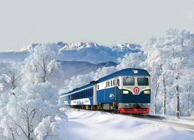 载着对冬日奇境的向往，驶入长白山冰雪奇缘——12月26日长白山雪国专列开通