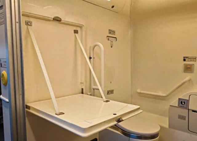 乘坐高铁动车出行 这份设备使用指南请收好→