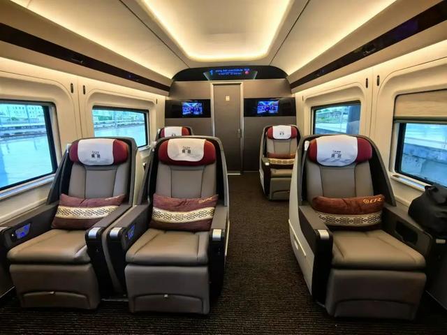 智能动车组到位！新款复兴号即将开跑广西！