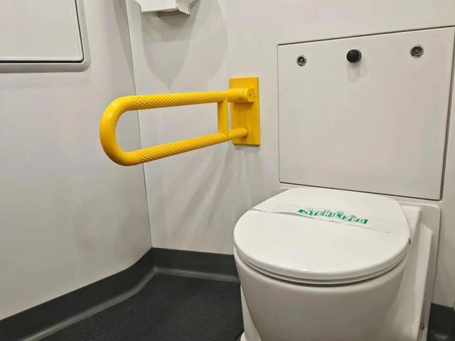 高铁动车上，还有这些隐藏功能→