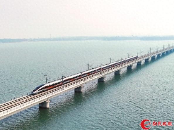沪苏湖高铁首发车全程体验：65分钟！从湖州东到上海虹桥