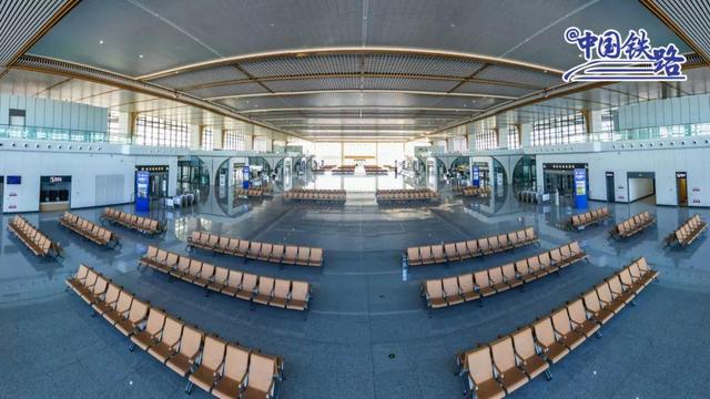 高铁新线即将开通！司机视角抢先看→