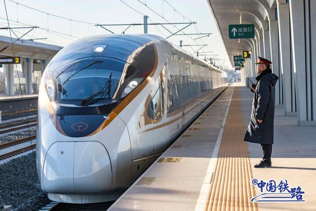 高铁新线即将开通！司机视角抢先看→