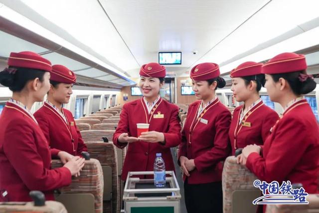 高铁新线即将开通！司机视角抢先看→