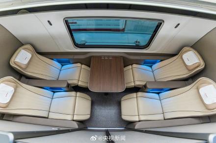 骄傲转发！中国的全球最快高铁列车亮相
