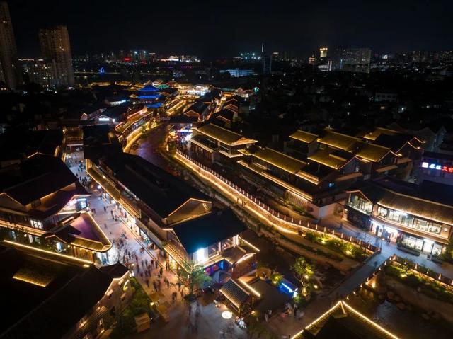 跟着这趟高铁专列，开启天台山诗路探寻之旅！