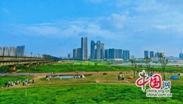 时评：“铁路新图”绘就安徽发展“快车道”