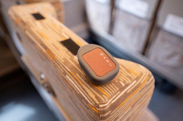 载客量up！CR400AF-S复兴号智能技术提升动车组增配成都