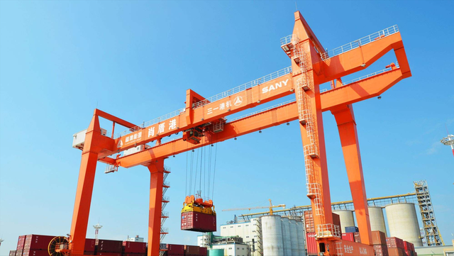 为何我国搭铁轨，宁愿用生锈的铁也不用不锈钢？铁轨寿命有多长？