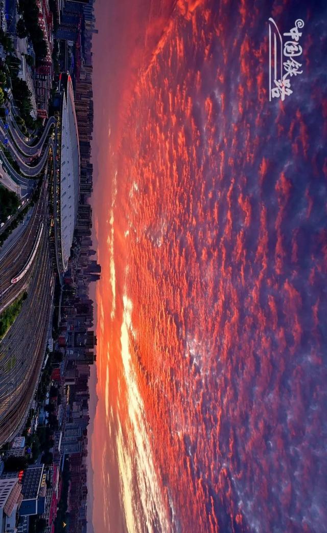 特辑｜跨越山河，中国4万公里高铁如何纵横延展？