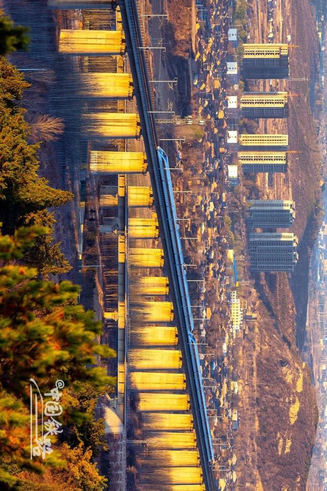 特辑｜跨越山河，中国4万公里高铁如何纵横延展？