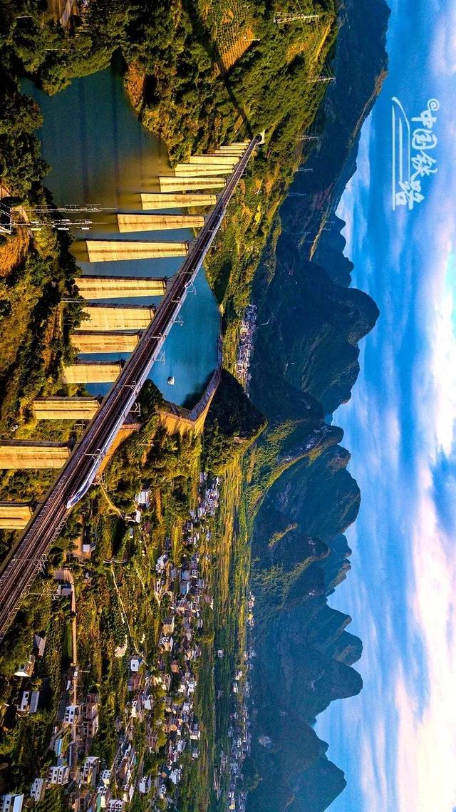 特辑｜跨越山河，中国4万公里高铁如何纵横延展？