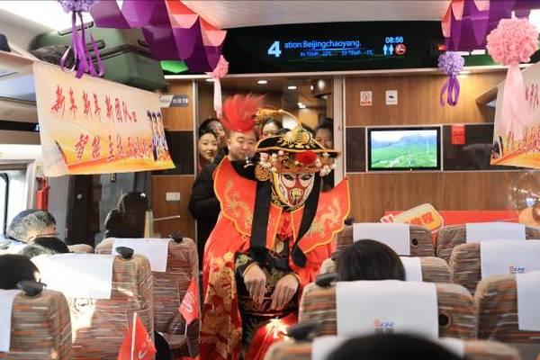 新年首日：国铁沈阳局首列复兴号技术提升型智能动车组上线运行