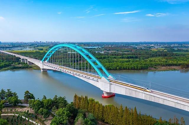 明天起，全国铁路列车运行图新调整