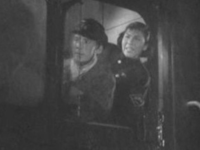 1959年，沈阳到北京的列车神秘失踪，找到后为何多出300多名乘客