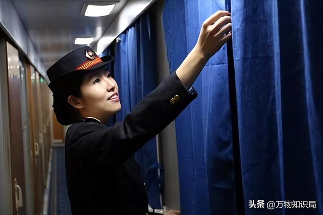 火车上源源不断的水从哪里来？火车上的排泄物又到哪里去了？