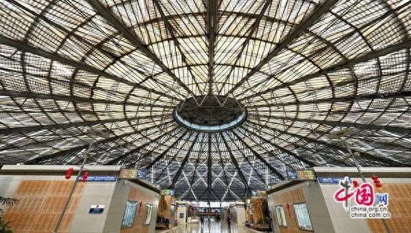 时评：上海南站华丽升级，迎接高铁新时代