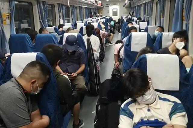 辉煌的中国高铁，为何面临“失宠”危机？背后原因有以下几点