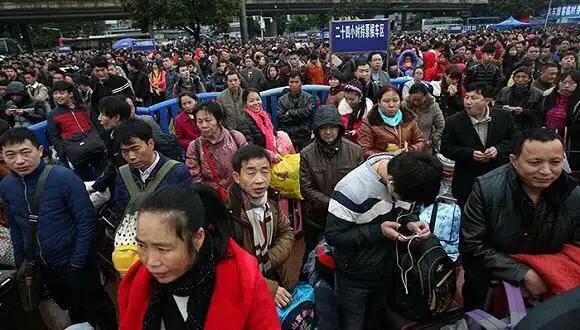 辉煌的中国高铁，为何面临“失宠”危机？背后原因有以下几点