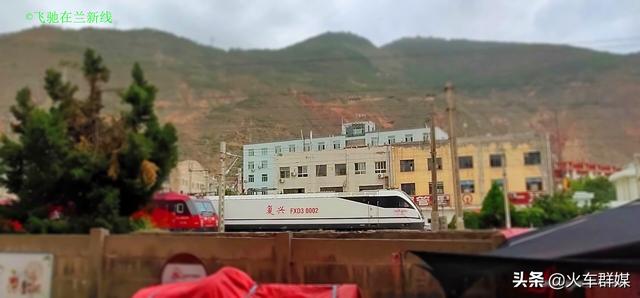机务段是火车头的家，兰州铁路局的四款准高速客运电力机车