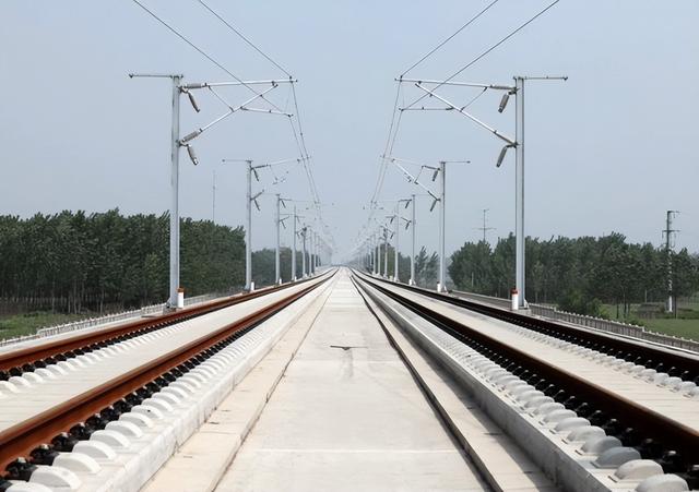 遥遥领先的中国高铁，为何在全球合作却极少？背后原因实属无奈