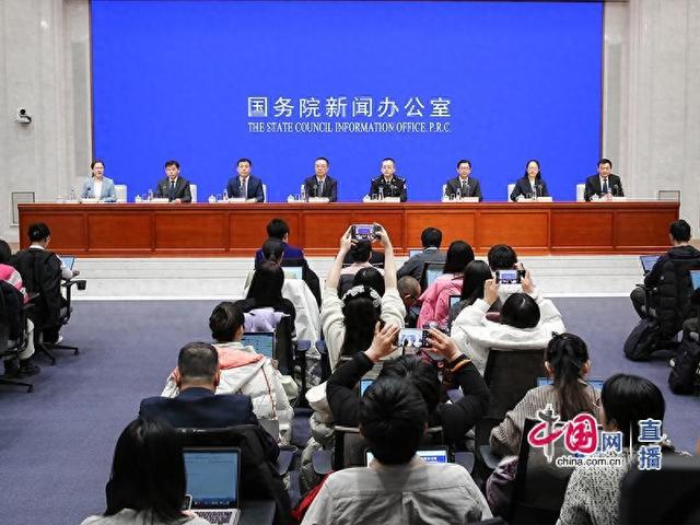 国铁集团：春运前全国集中投用185组新造的时速350公里复兴号动车组