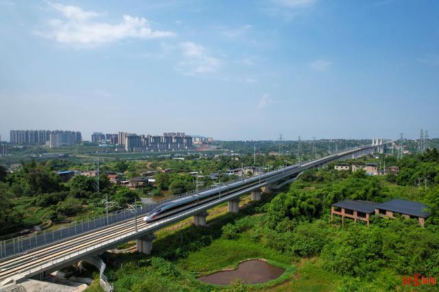 2024年铁路出行报告出炉！成都人最爱坐火车去哪儿？