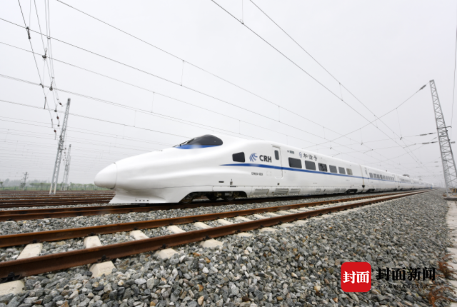 从绿皮火车到复兴号 一组图片看懂中国火车进化史｜祖国颂·看我72变