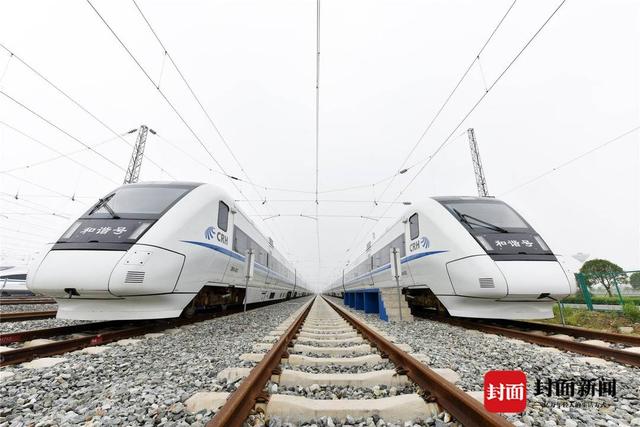 从绿皮火车到复兴号 一组图片看懂中国火车进化史｜祖国颂·看我72变