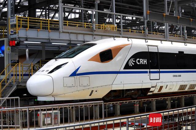 从绿皮火车到复兴号 一组图片看懂中国火车进化史｜祖国颂·看我72变