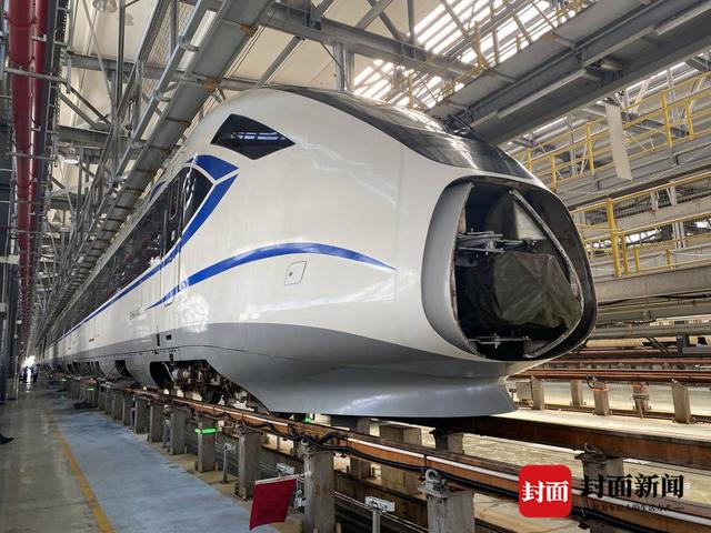 从绿皮火车到复兴号 一组图片看懂中国火车进化史｜祖国颂·看我72变