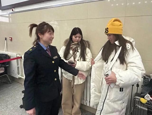 这座火车站，不穿棉裤不“放行”？网友：太暖了！