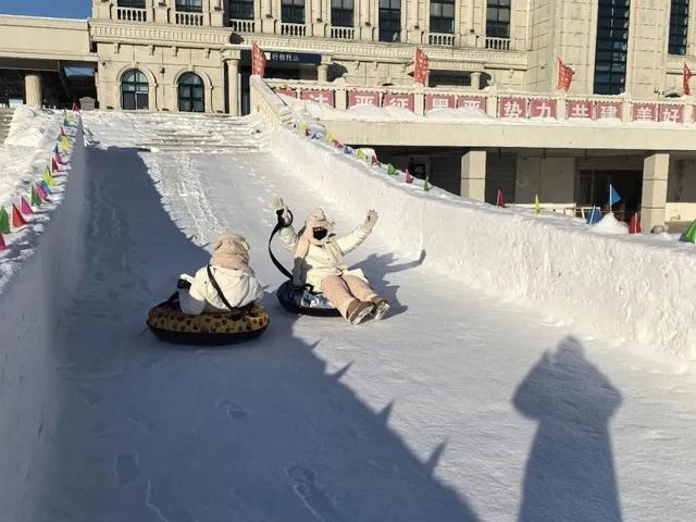 这座火车站，不穿棉裤不“放行”？网友：太暖了！